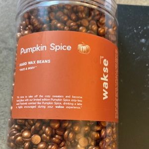 Wakse pumpkin spice wax beads and sticks